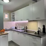 Casa Giuly * كاليتا ذي فوستي